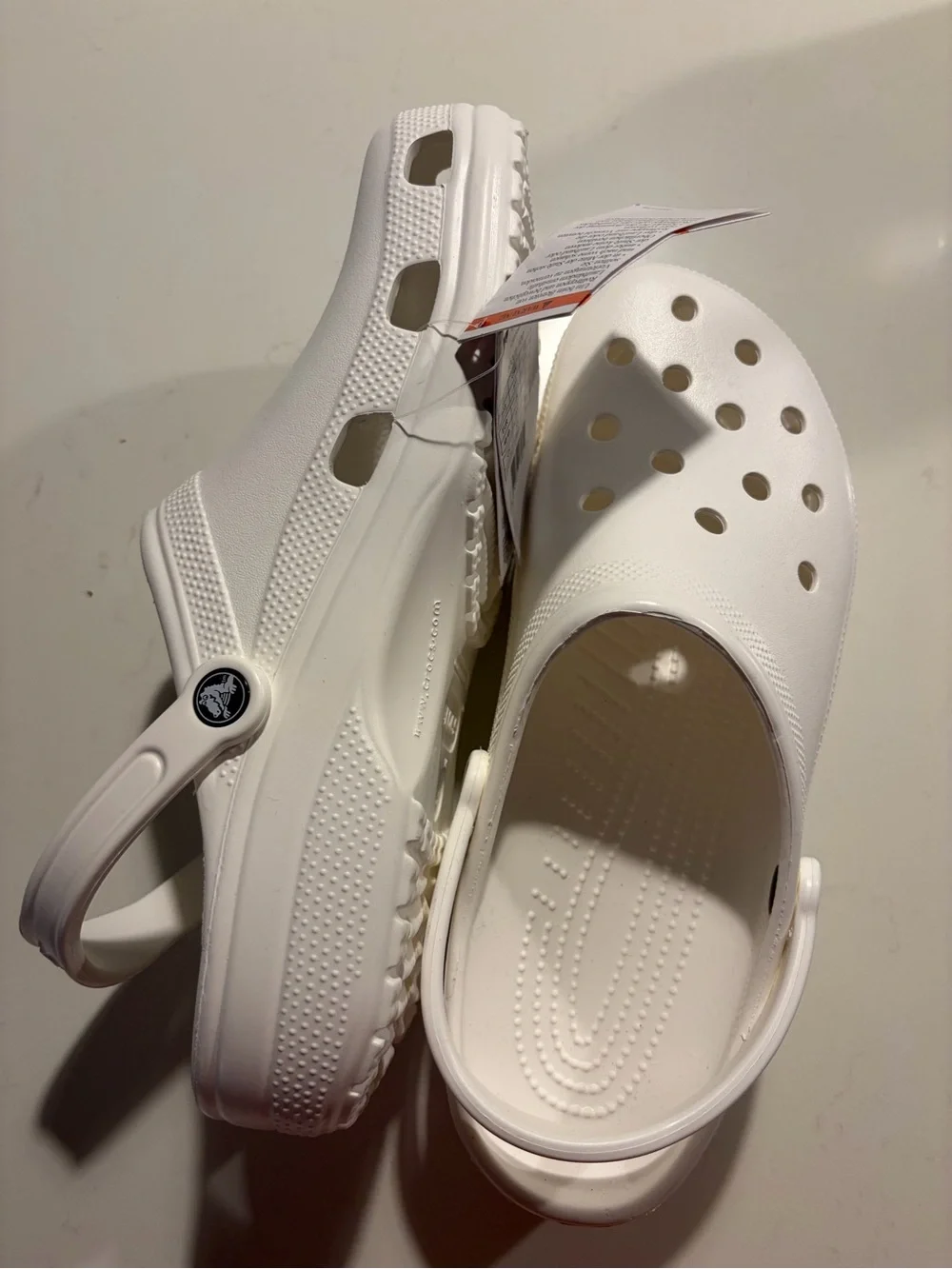 Crocs men’s Classic Clog in White